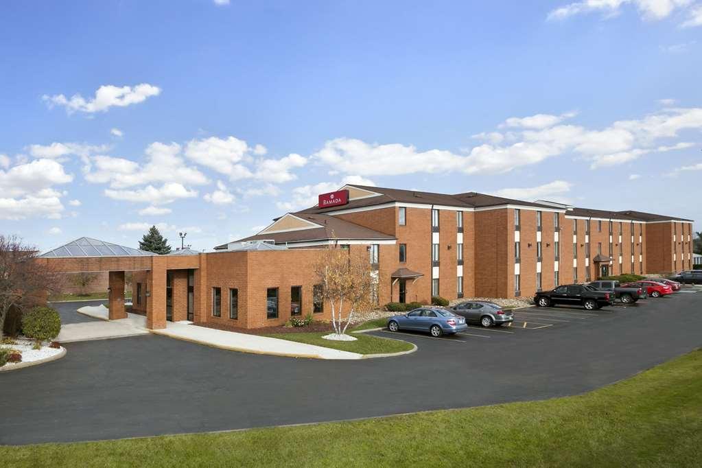 Wingate By Wyndham Canton-Hall Of Fame Exteriör bild